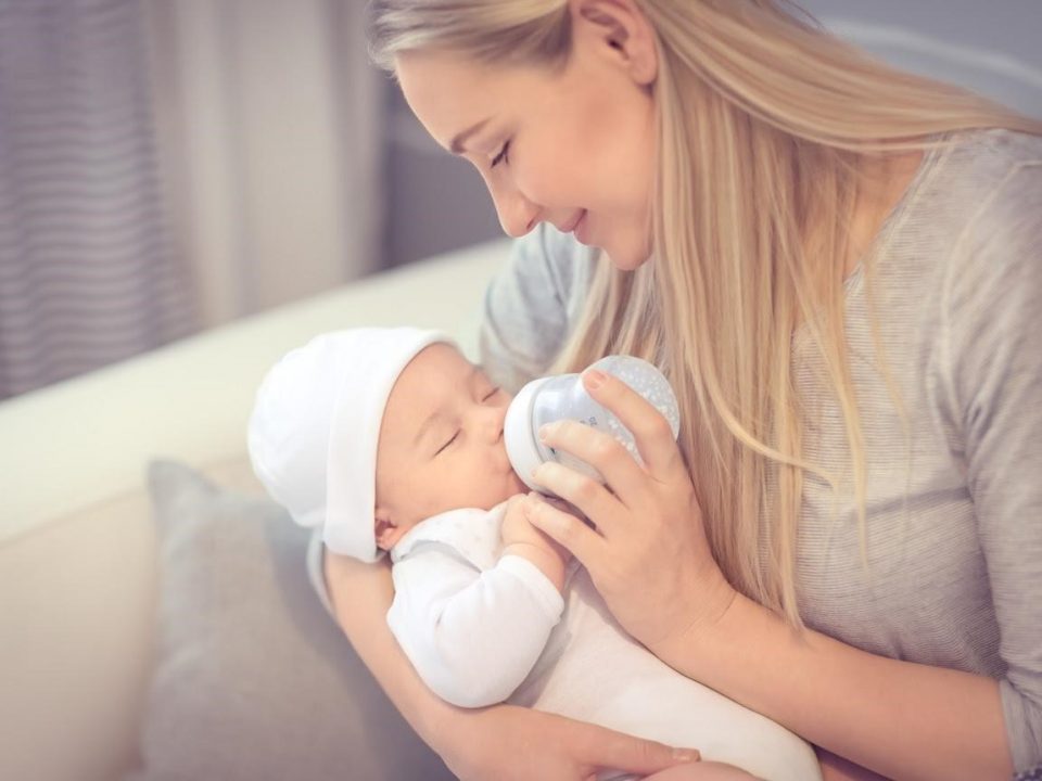 Tips on Bottle Feeding Your Baby